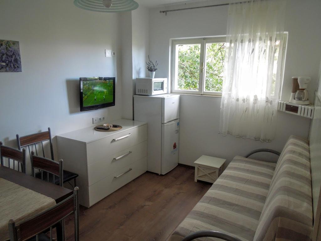 קריקווניצה Apartments Meleh מראה חיצוני תמונה